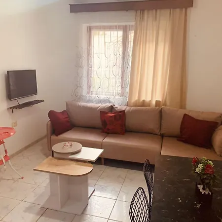 Aparthotel Rejana *