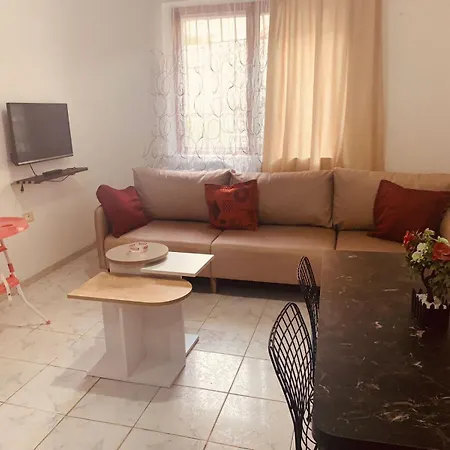 Hotel apartamentowy Rejana *